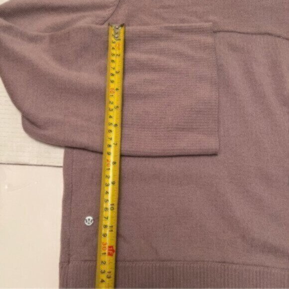 Lululemon ^ merino wool CITY TREK TURTLENECK SWEATER Smoky Blush pullover EUC M - Picture 13 of 14